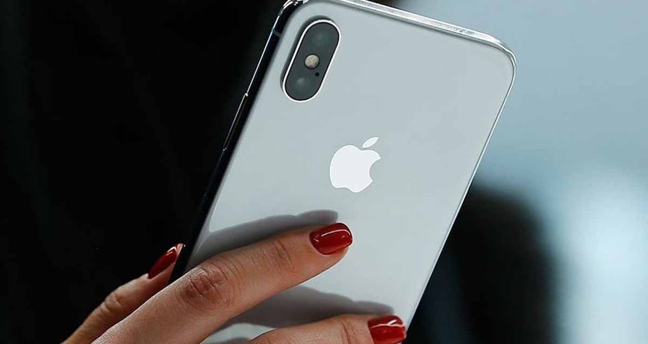 iphoneunuzun-omrunden-yiyor-bu-3-ayari-kapatin-DuJ8ttf6.jpg