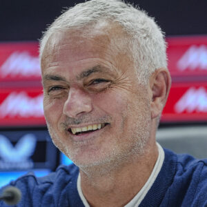 jose mourinhodan galatasaraya gonderme a5IBgUaP