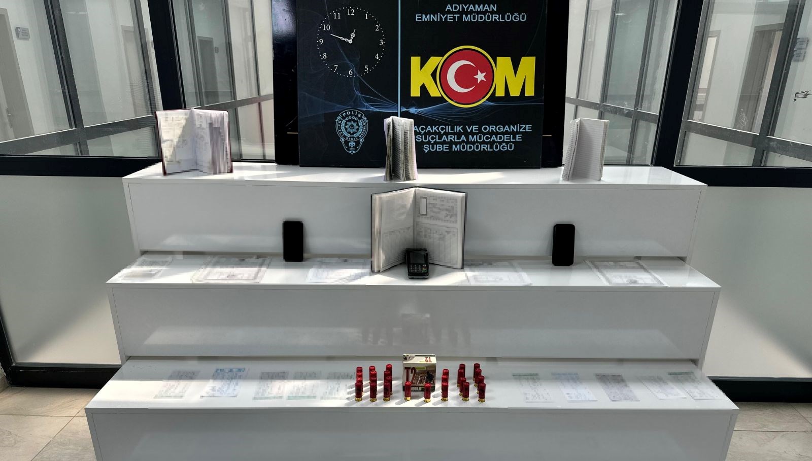 adiyamanda tefecilik operasyonu 2 kisi tutuklandi USbVxvwO