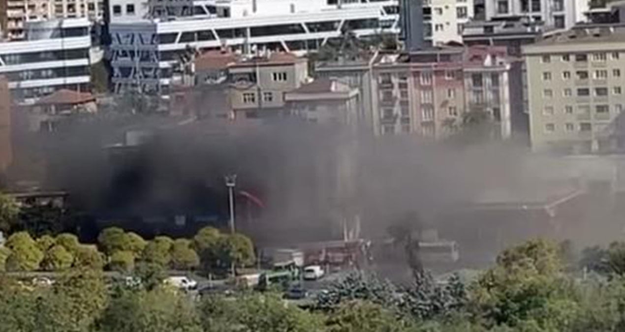 kagithanede is yerinde yangin rmORgvC5