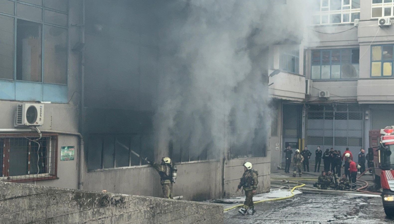 bayrampasada is merkezi yangini e12zrCzt