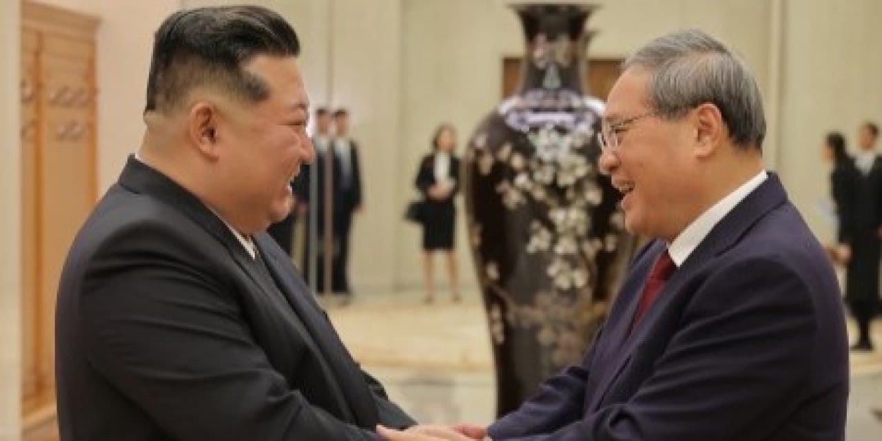 kuzey koredeki cin heyeti veda etti qllZ9PY3.jpg