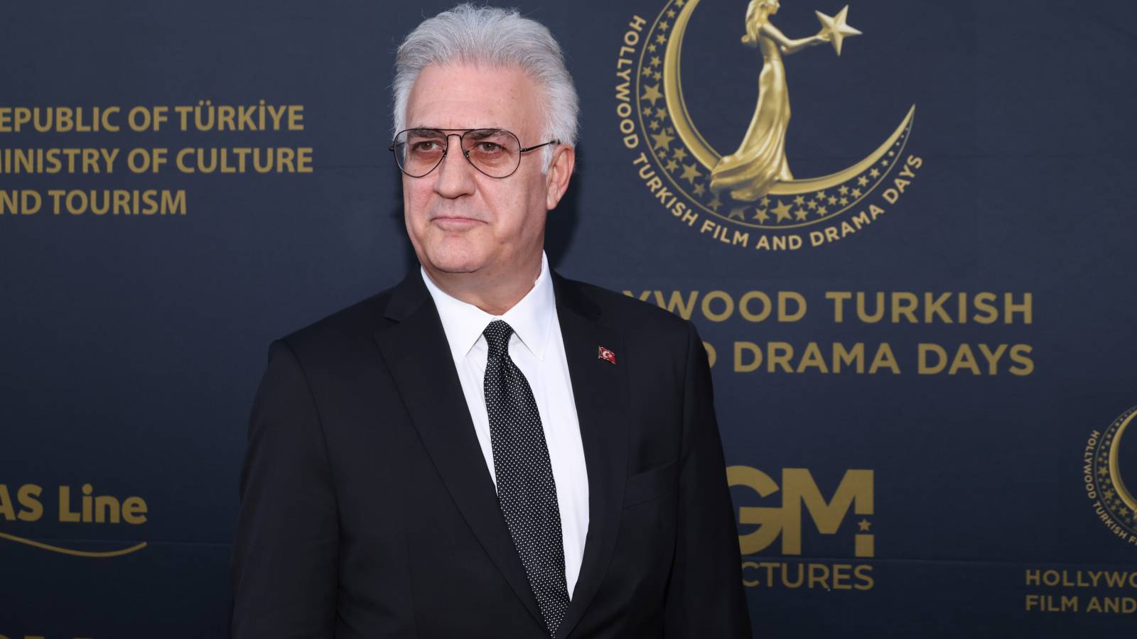 tamer karadagli umuyorum ki cok yakinda oscar sahnesinde de yerimizi alacagiz gy3NTPzi.jpg