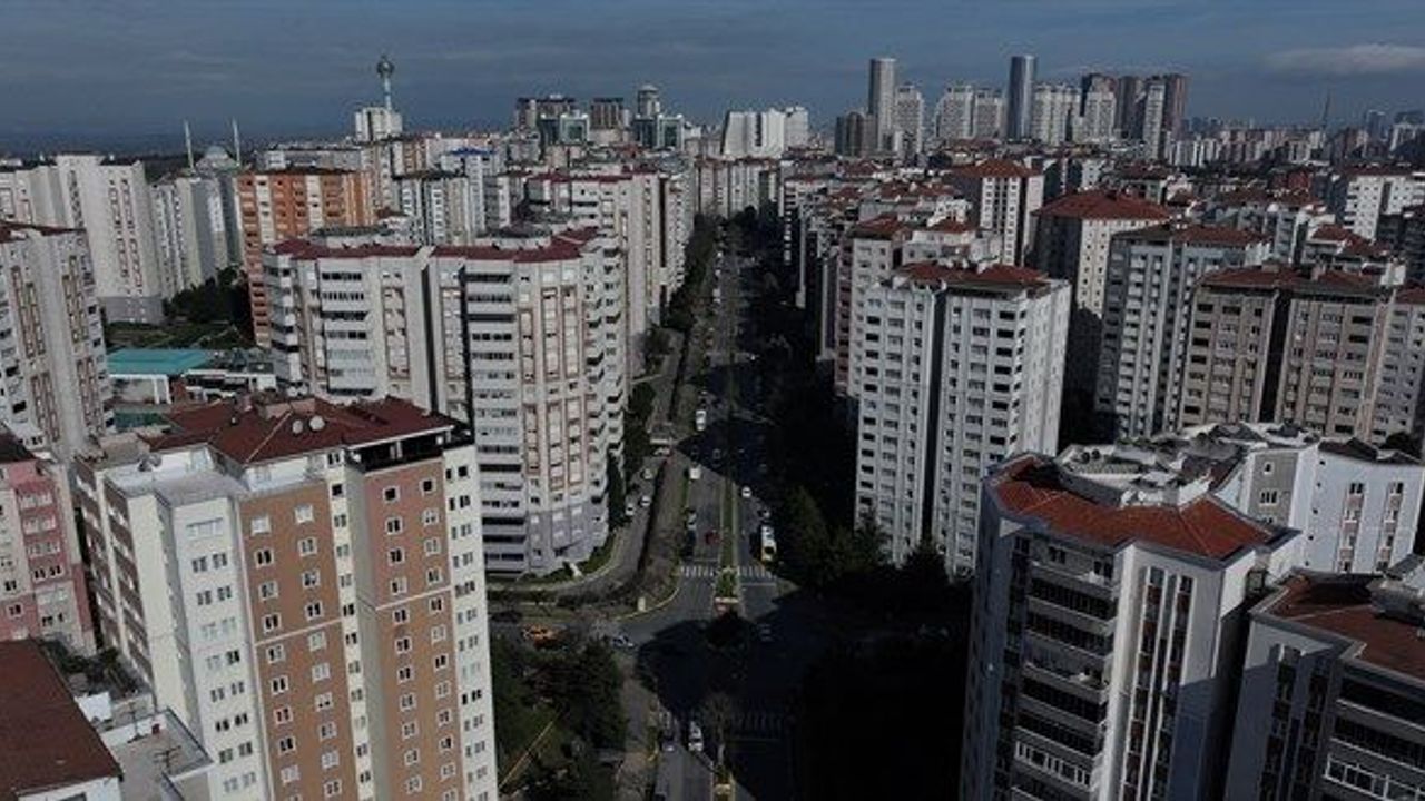 İstanbul’un en kalabalık mahallesi belli oldu: Nüfusuyla 3 ili geride bıraktı